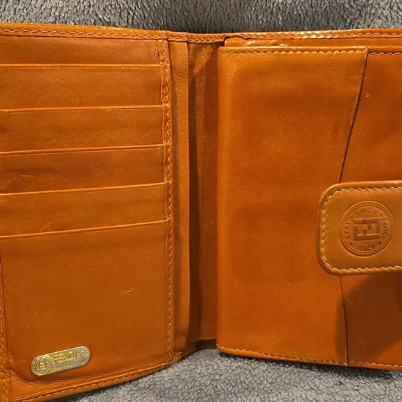 Fendi Kisslock Rehab Wallet Brown and Black Striped - Picture 5 of 16